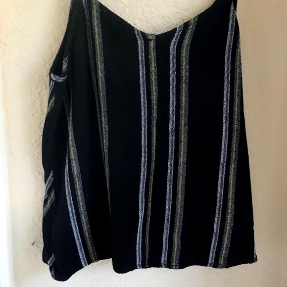 Button Tank - Picture 2 of 2